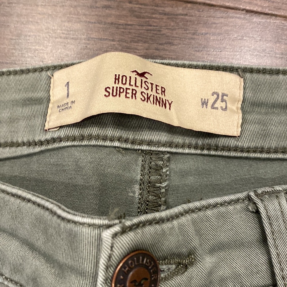Hollister Jeans - Picture 4 of 5